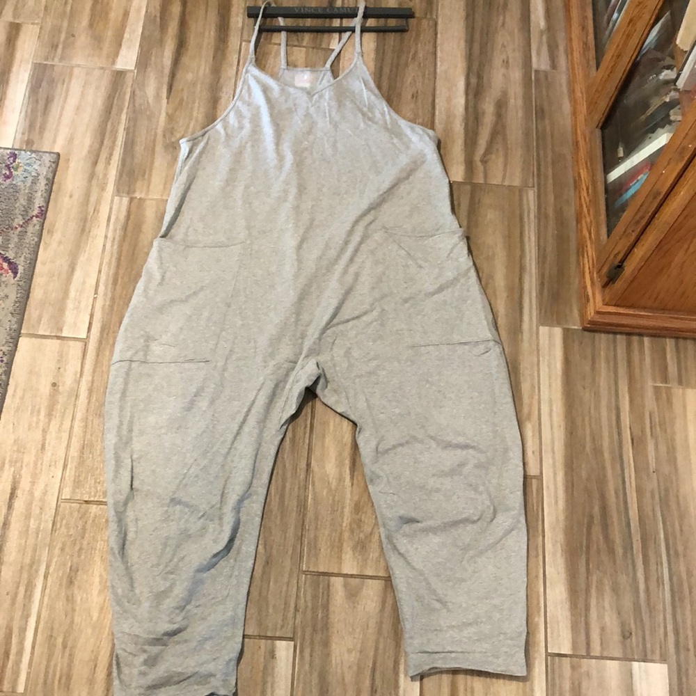 Free People Hot Shot Onesie Gray Jumpsuit Worn only 2X- in new condition